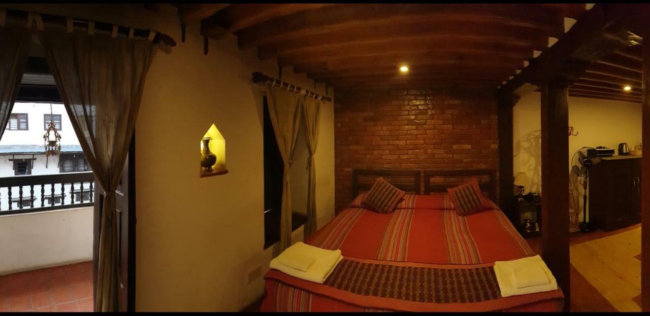 Temple House Hotel Kathmandu Bagian luar foto